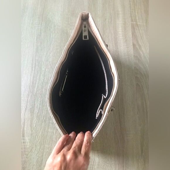 NWOT … WHITE HOUSE BLACK MARKET Clutch / Handbag - Picture 3 of 4